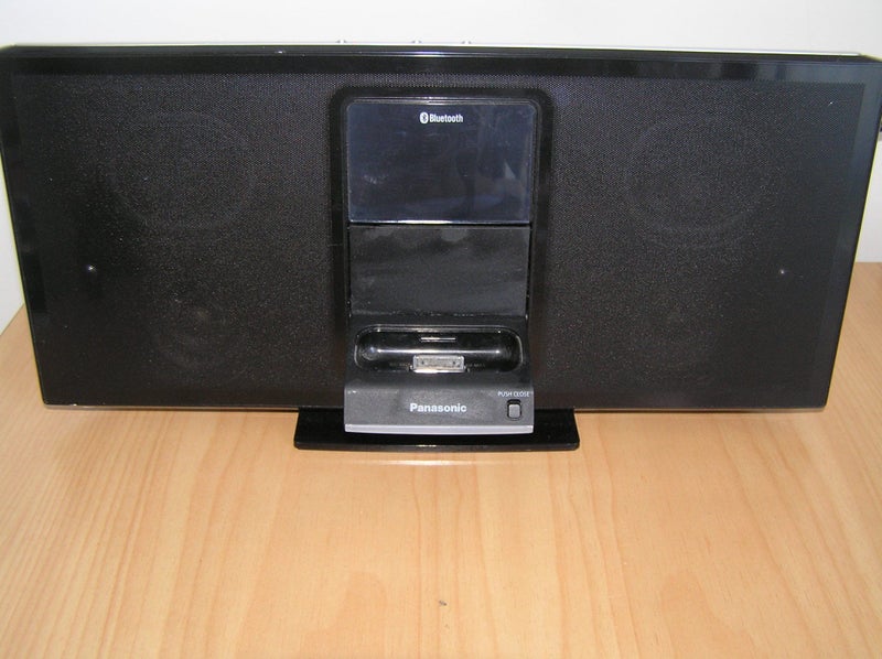 PANASONIC COMPACT IPOD WITH BLUETOOTH STEREO Carousel 2