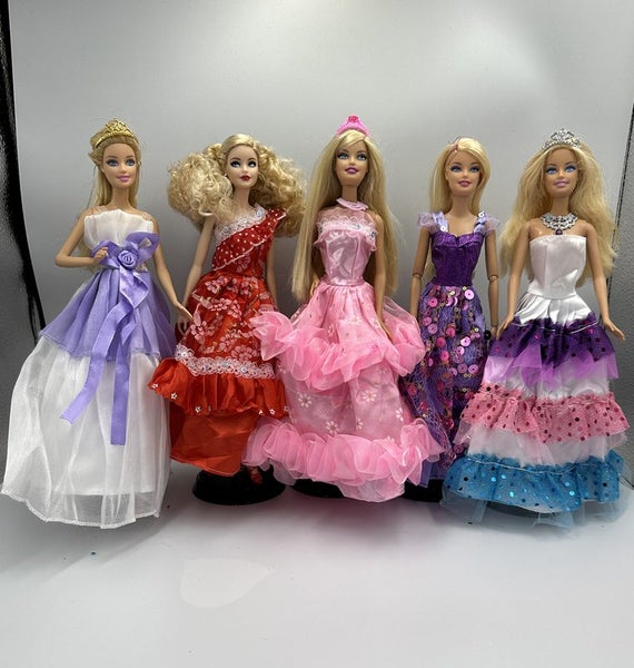 5 Barbie Doll Dress Clothes i2106PP0 Carousel 2