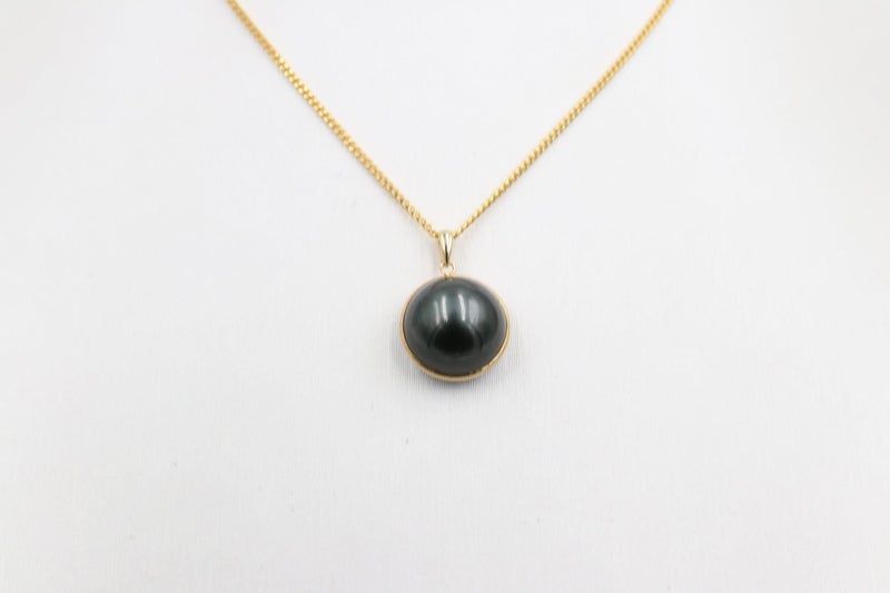 18ct Gold set Tahitian mabe pearl Pendent 10-11mm Carousel 2