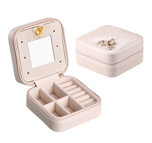 Portable Jewellery Box I0475PK0 Carousel 1
