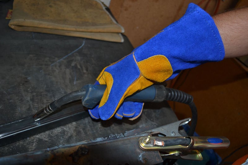 ToolShed Welding Gloves Premium Kevlar - Large Carousel 1