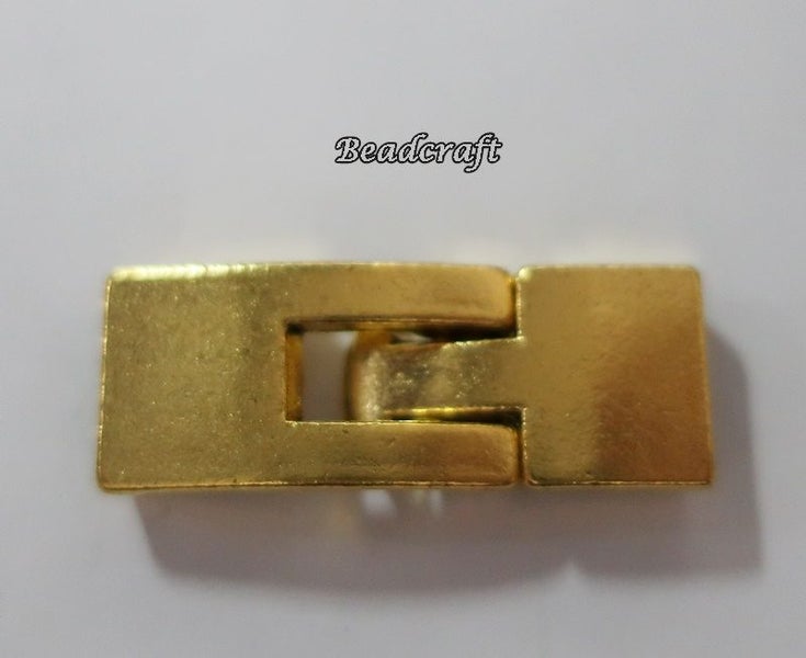 A GOLD 10mm LEATHER STRAP CLASP Carousel 2