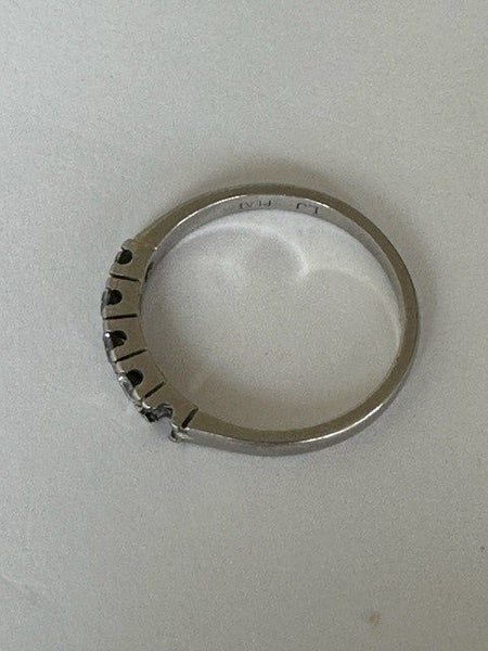 Platinum diamond ring Carousel 2