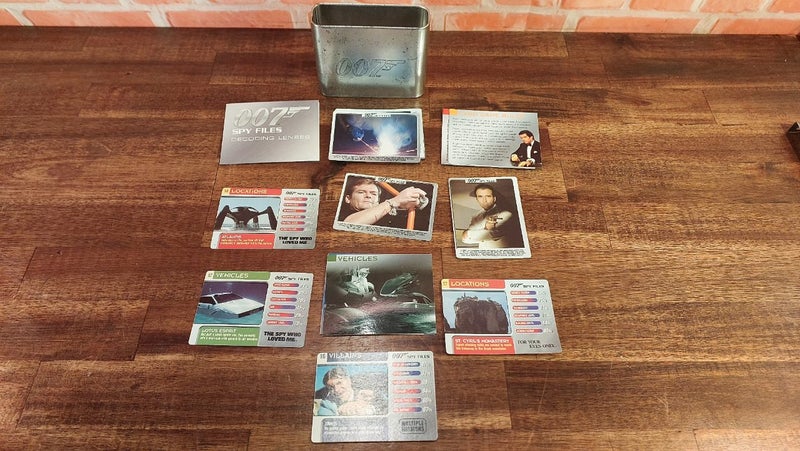 VINTAGE 007 COLLECTIBLE CARDS Carousel 1