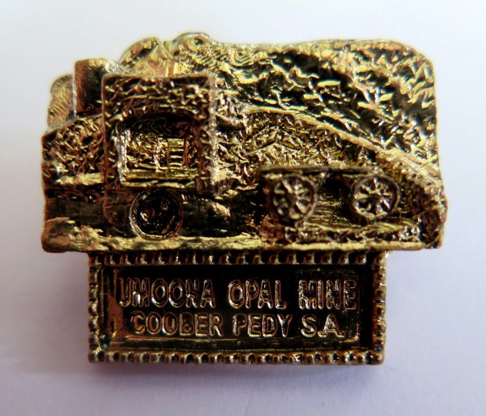 "UMOONA OPAL MINE COOBER PEDY S.A." BADGE Carousel 1