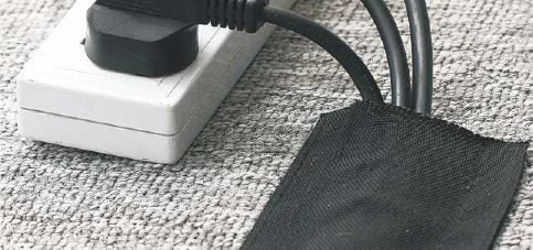 DYNAMIX 25M Hook and Loop Carpet Cable Cover. 100mm Wide. Black Colour. Carousel 2