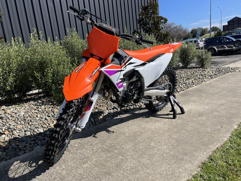 2024 KTM 250SX-F STOCK INSTORE NOW - SAVE $1070!62863272405890114