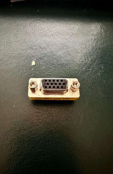 VGA Female/Female Mini Gender Changer Carousel 2