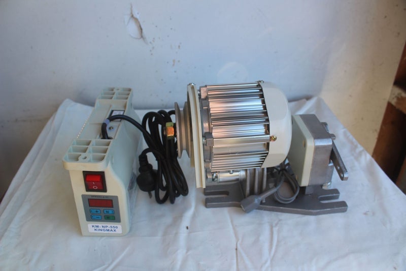 SERVO MOTOR W SYNCHRONISER IND SEWING MACHINES 550W Carousel 2