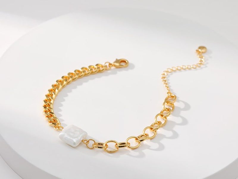 Bracelet Square Shell Pearl 18K Gold Plated Bracelet Carousel 2