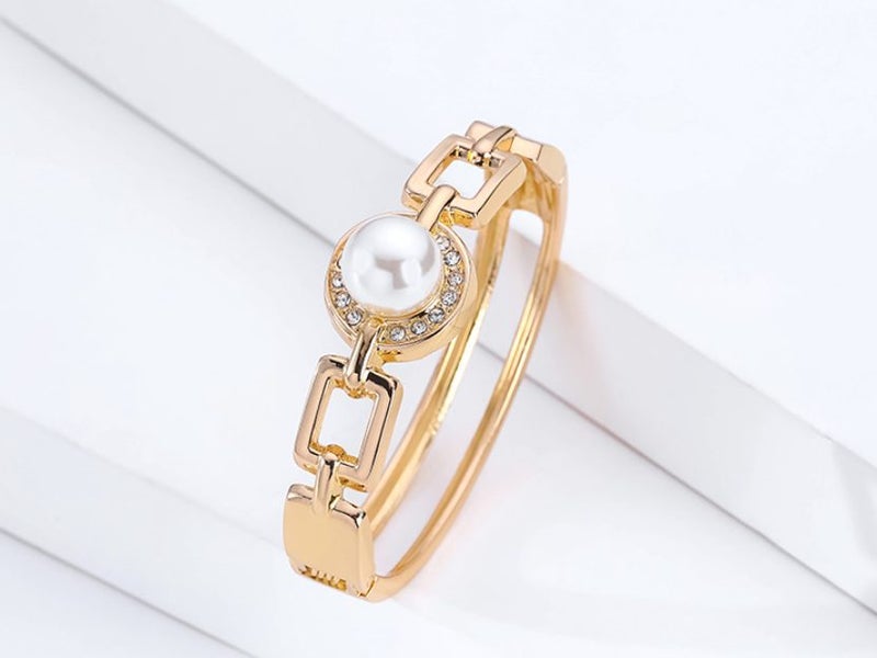 Bracelet Pearl Hollow CZ Diaminds 18K Gold Plated Bracelet Carousel 2