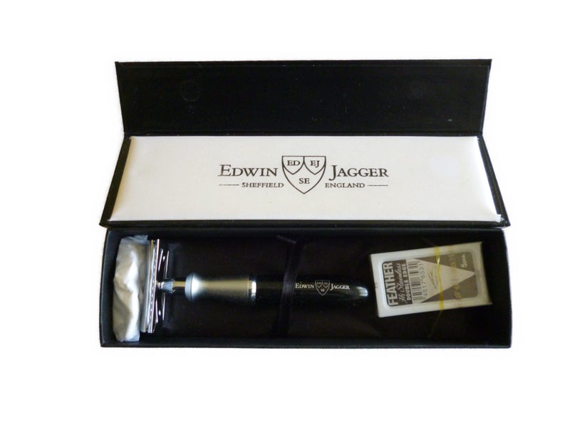 EDWIN JAGGER RIVA AND FIVE FEATHER BLADES Carousel 3