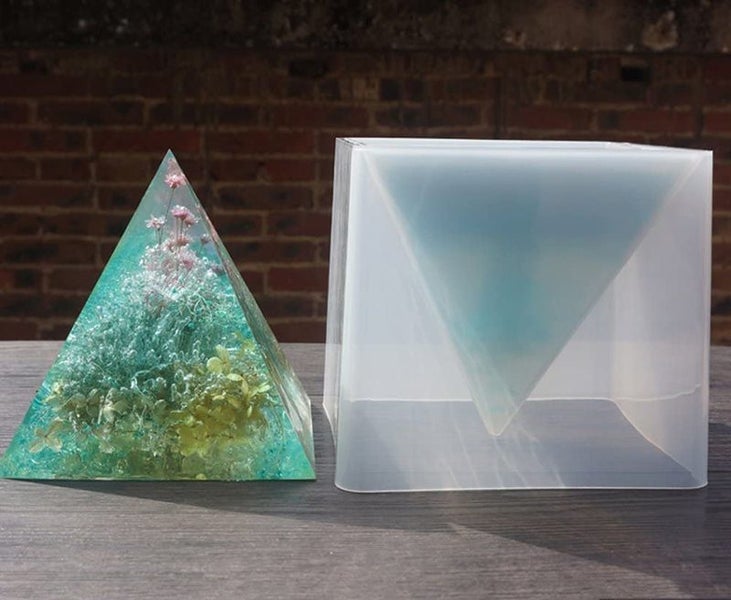 Resin Moulds Silicone 15cm Large Pyramid Molds I1059WT0 Carousel 1