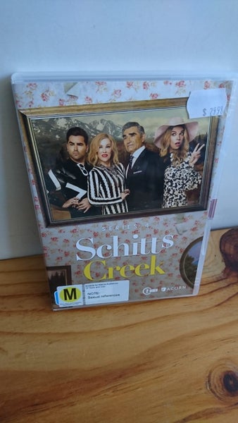 Schitt$ Creek Series 4 DVD62972919579138111