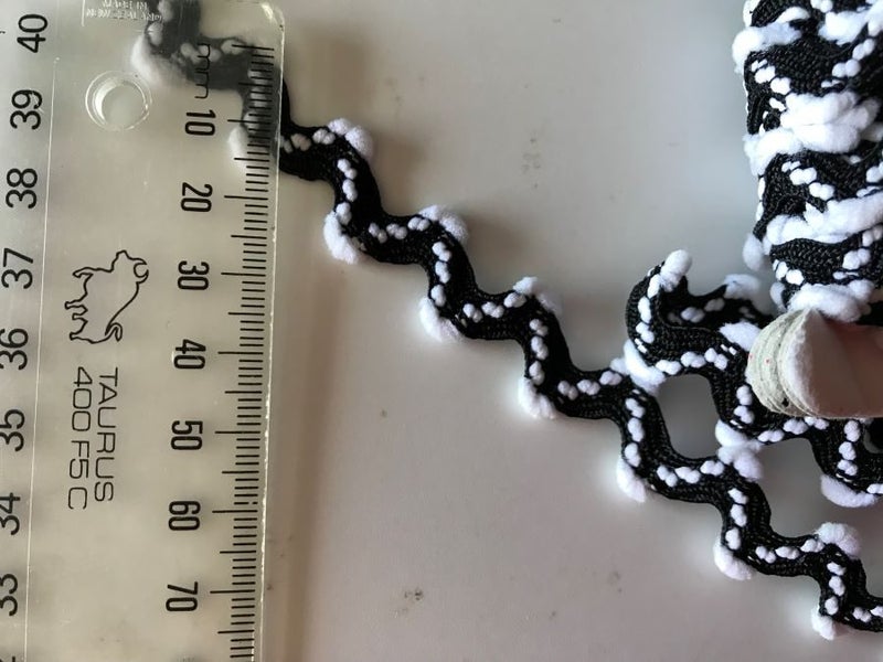 Black & White Pom Pom Ric Rac Braid by the metre Carousel 2