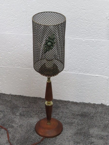 Neat Retro Lamp Carousel 2