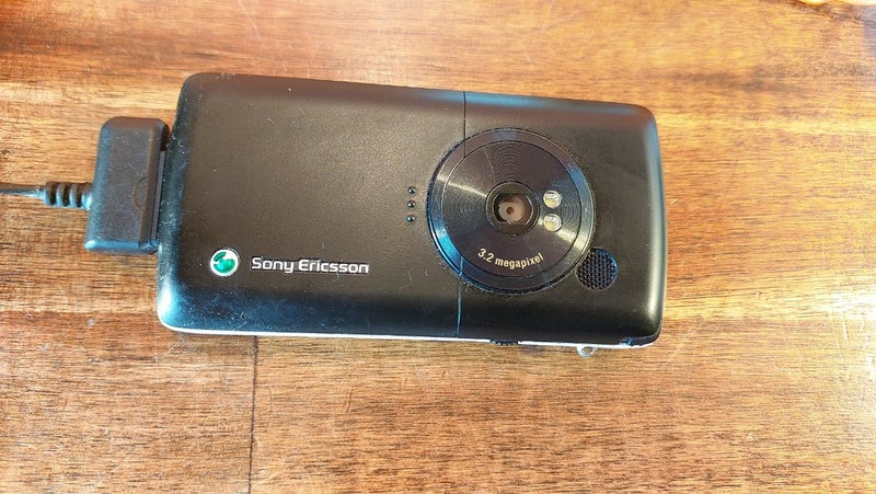 RARE VINTAGE SONY ERICSSON W960 WALKMAN MOBILE PHONE Carousel 7