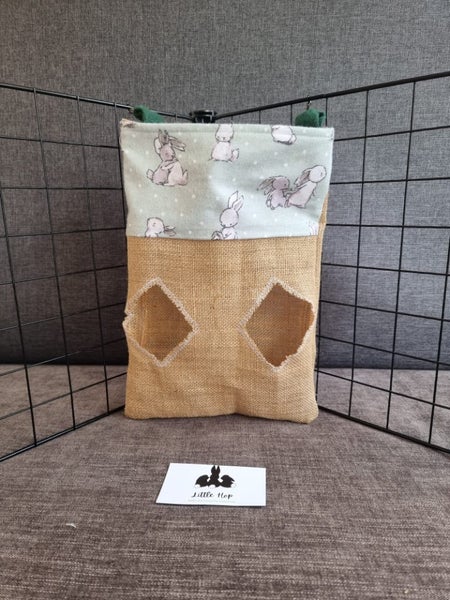 Hay bag Carousel 1