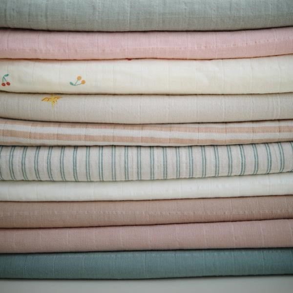 Mushie Muslin Swaddle Blanket Organic Cotton- Rose Vanilla Carousel 3
