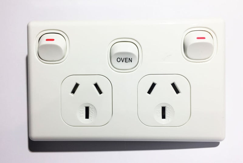 DOUBLE POWER POINT WITH ADDITIONAL 35A OVEN SWITCH - INOVO - HORIZONTAL - WHITE Carousel 1