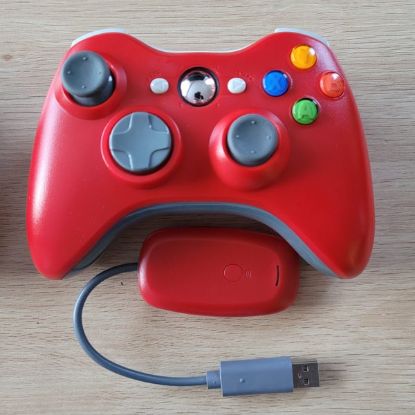 Wireless Xbox 360 Controllers62999405435138112