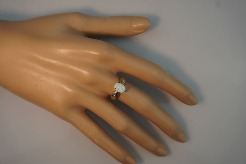 Exceptional 9ct Genuine Opal & Diamond Ring Carousel 12