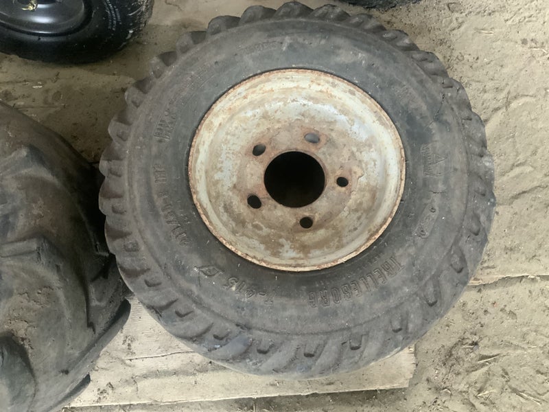 Dingo wheel x1 Carousel 1