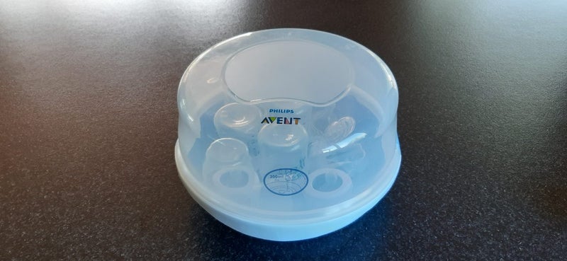 Avent bottle steriliser and bottles Carousel 1