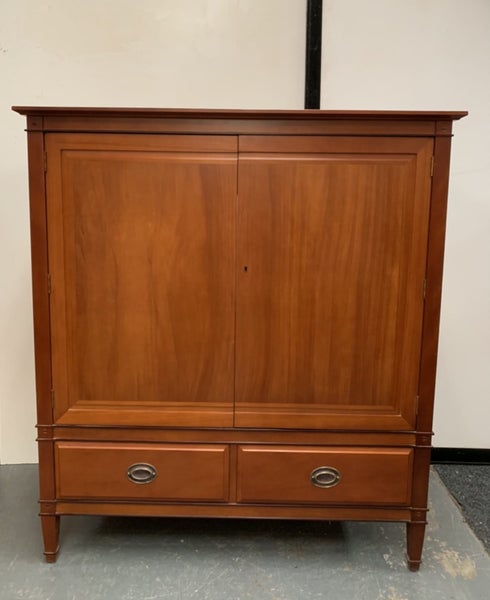 Absolutely beautiful Rose & Heather storage cabinet Carousel 1