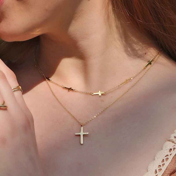 18K Gold Cross Minimalist Design Gold Chain Necklace "Yolanda" Carousel 2