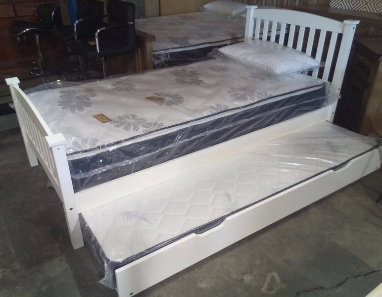 KING SINGLE WHITE SLAT BED 100% SOLID PINE+REVERSIBLE ROLLAWAY BED! Carousel 2