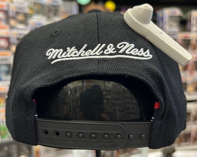 Los Angeles Lakers Purple Script Mitchell & Ness Snapback Hat Carousel 2
