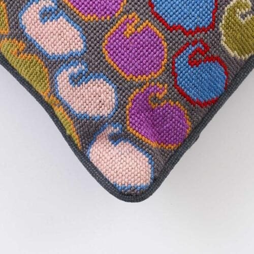 Ehrman Tapestry Kit - Diagonal Paisley Carousel 3