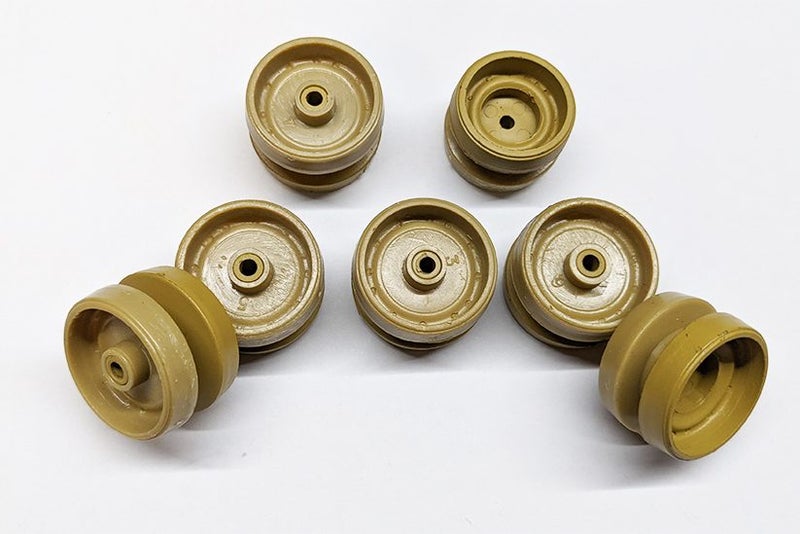 Heng Long 1/24 Scale RC Tank Plastic Wheels Carousel 1
