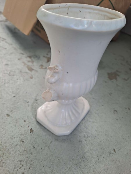 Shorter and son vase Carousel 3