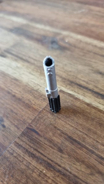 1/6 Anakin/Vader Lightsaber Hilt (Hot Toys,Sideshow) Carousel 1