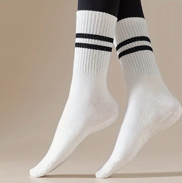 Non-Slip, Anti-Slip Mid High Socks - Yoga, Pilates, Gym, Leg Warmers, Fitness Carousel 2