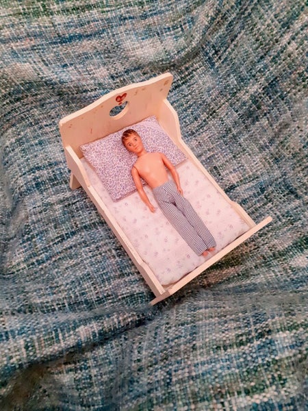 Barbie Bed, Bratz, Monster High, Baby Doll bed, teen doll bed & bedding. Carousel 1