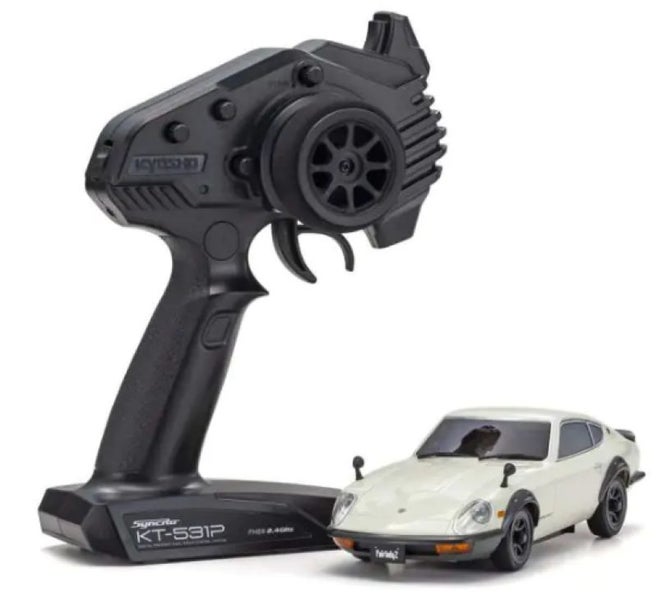 MA-020 Datsun 240Z White Carousel 1