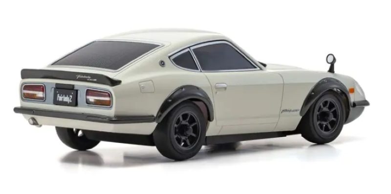 MA-020 Datsun 240Z White Carousel 3