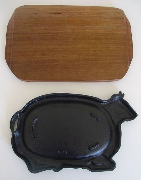 Cast Metal Steak Sizzler Plate on Wooden Tray Carousel 2