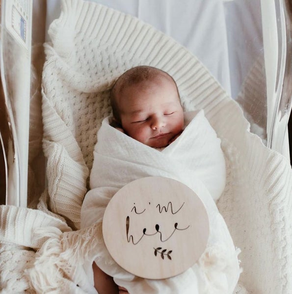 I'm here' announcement plaque - Baby Newborn Gift Carousel 1