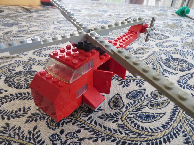 Lego Helicopter Carousel 1