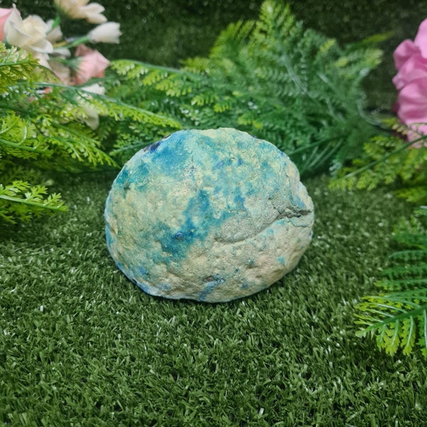 Agate Geode Dyed Blue Carousel 4