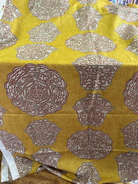 Vintage Manuel Canovas "Ming" Linen - 2.4m x 1.4m Carousel 1