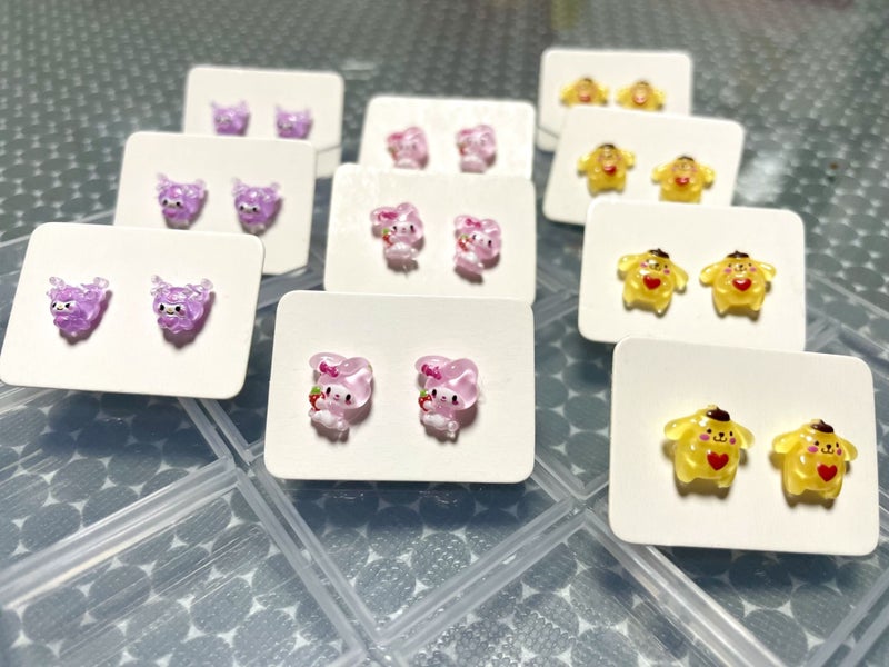 ^^1 x Pompompurin Earrings - hypoallergenic - sanrio kitty Carousel 2