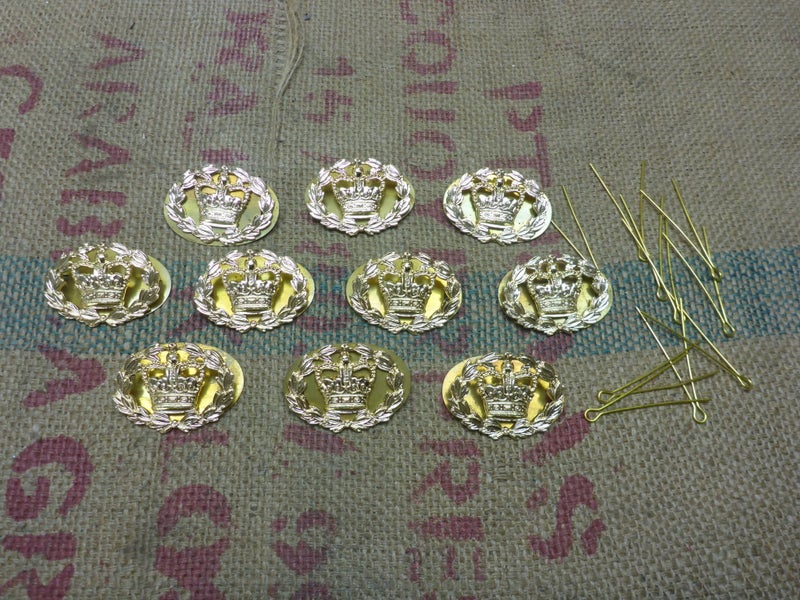 Awesome NZ Warrant Officer Sleeve Badge QC x10 With Pins & Backing Plate Bulk Carousel 1
