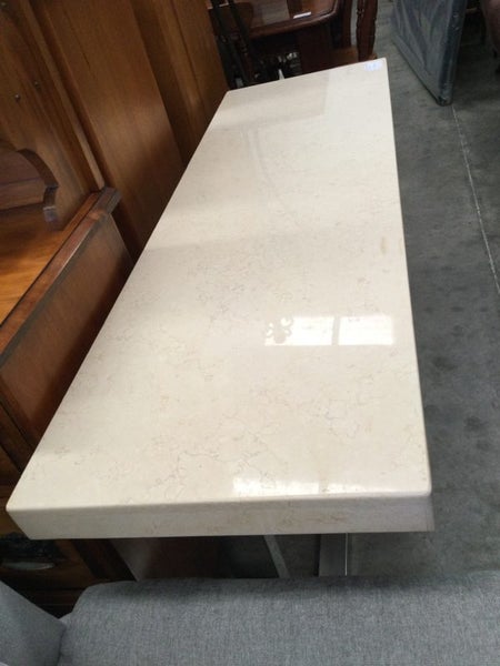 RETRO STYLE MARBLE LIKE HALL TABLE Carousel 5