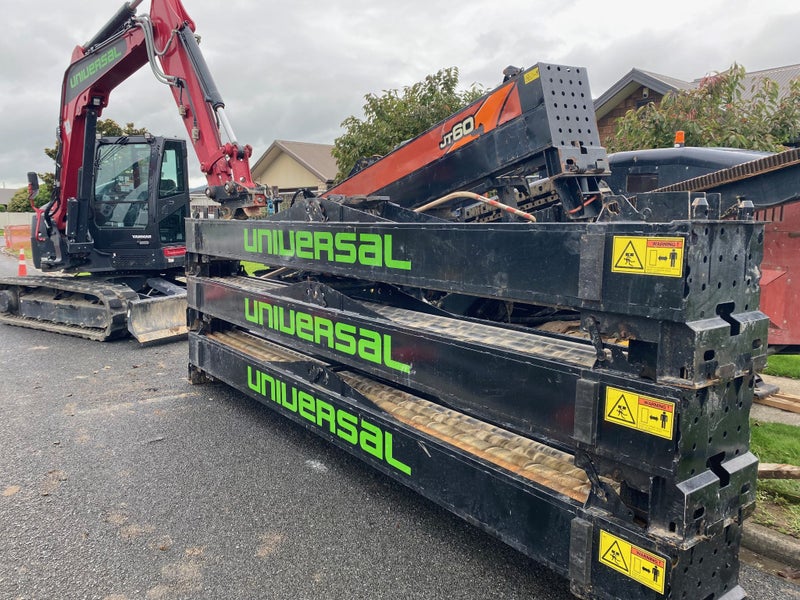 Universal Underground Limited Carousel 5