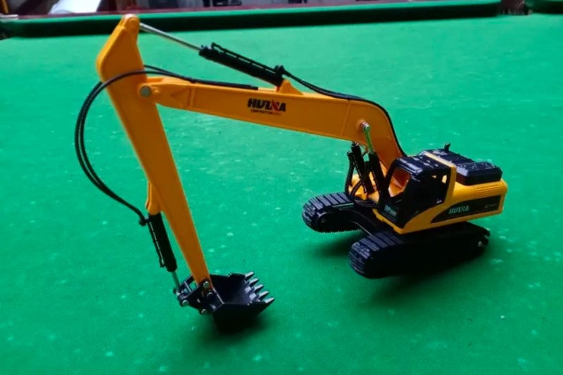 Die-cast Yellow Long Arm Digger, Scale, 1:50, Metal, Huina 1722 Carousel 2